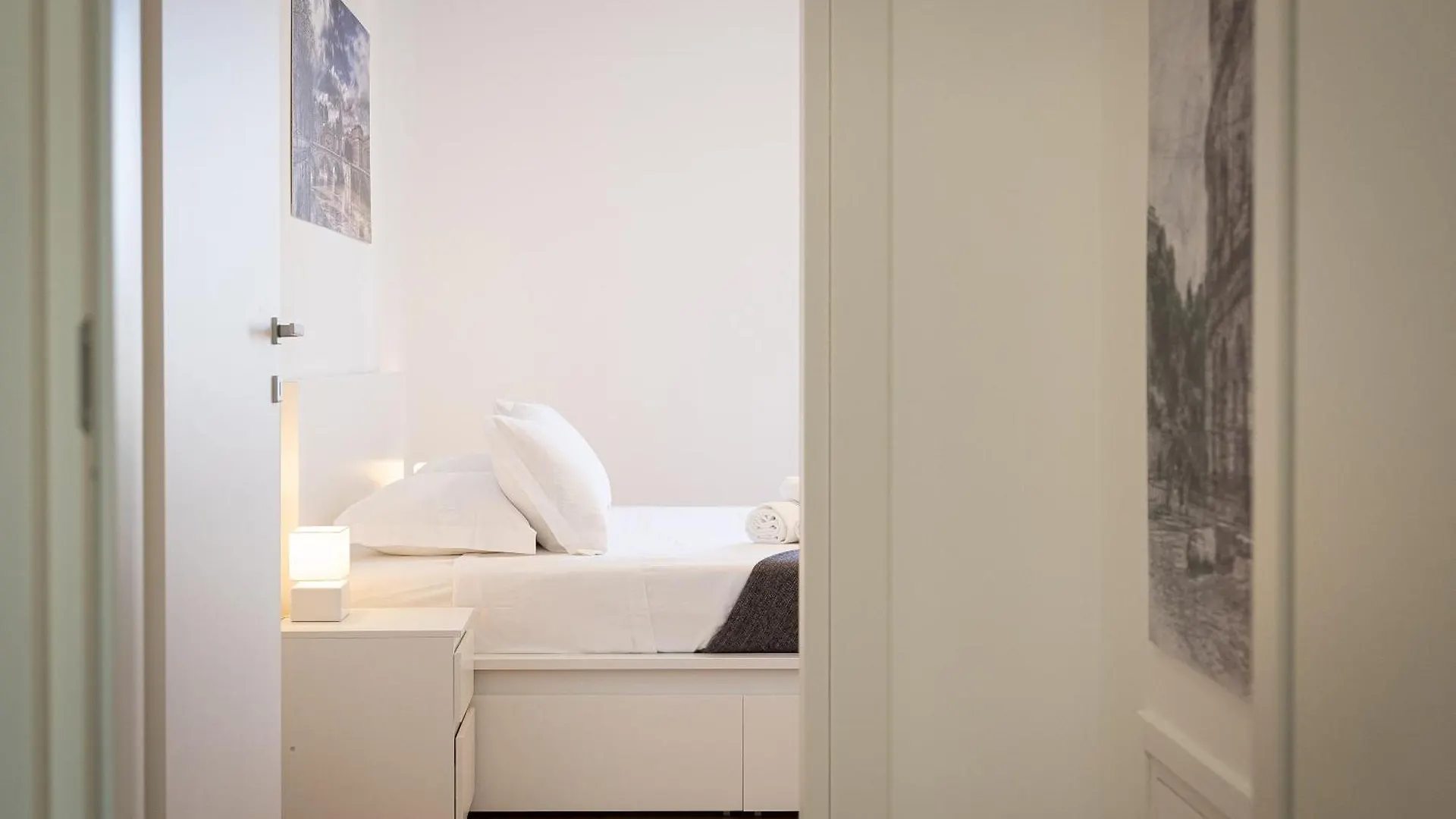 Apartment Colosseo Modern By Rental In Rome