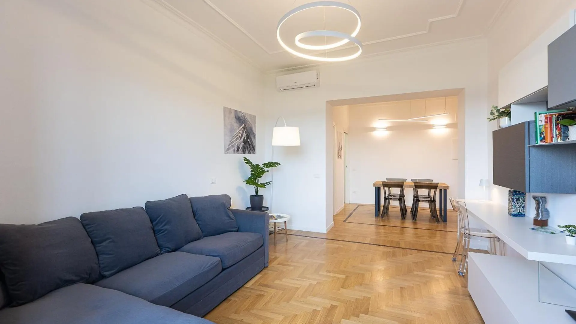 Colosseo Modern By Rental In Rome