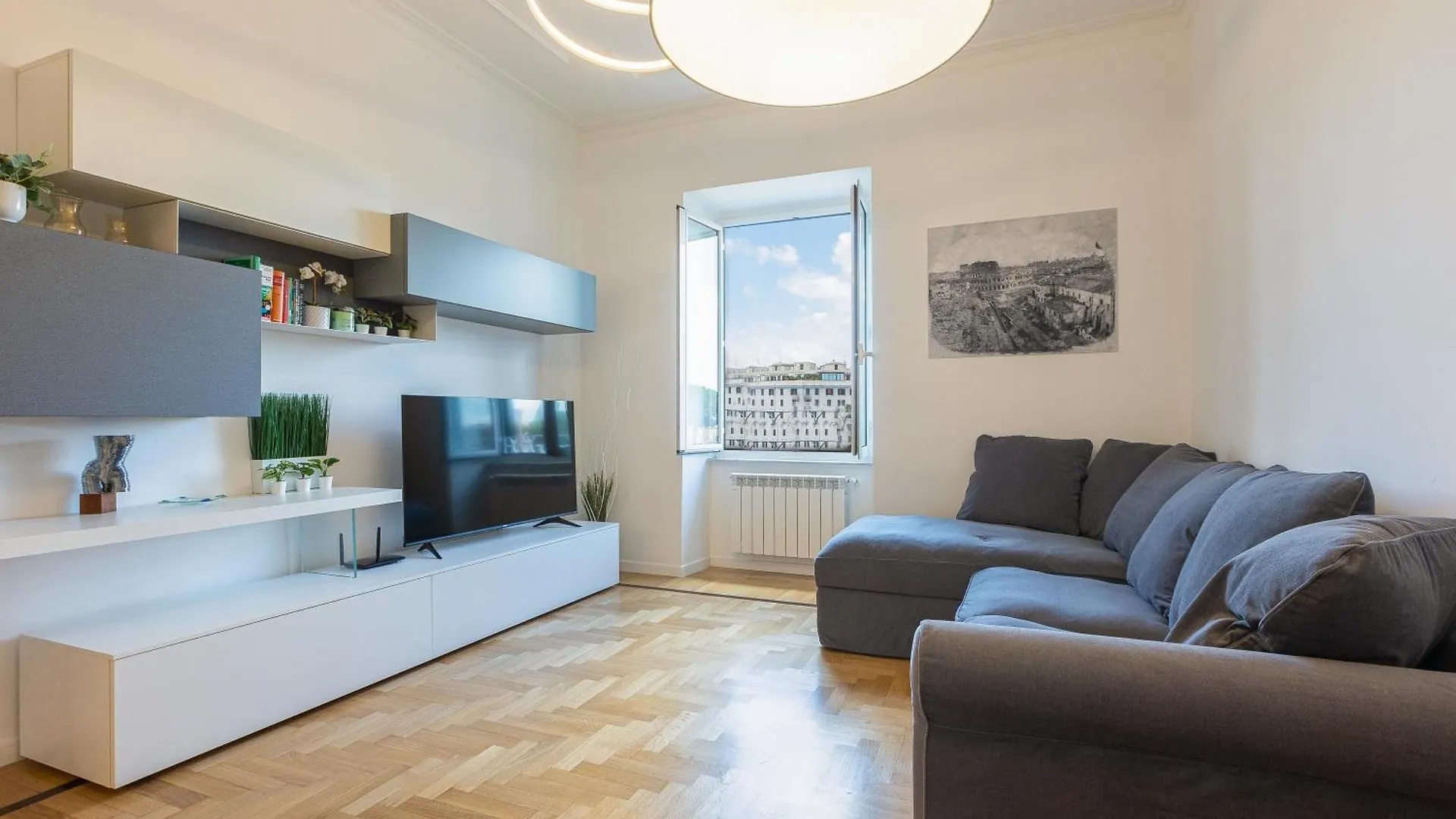 Colosseo Modern By Rental In Rome 0*,