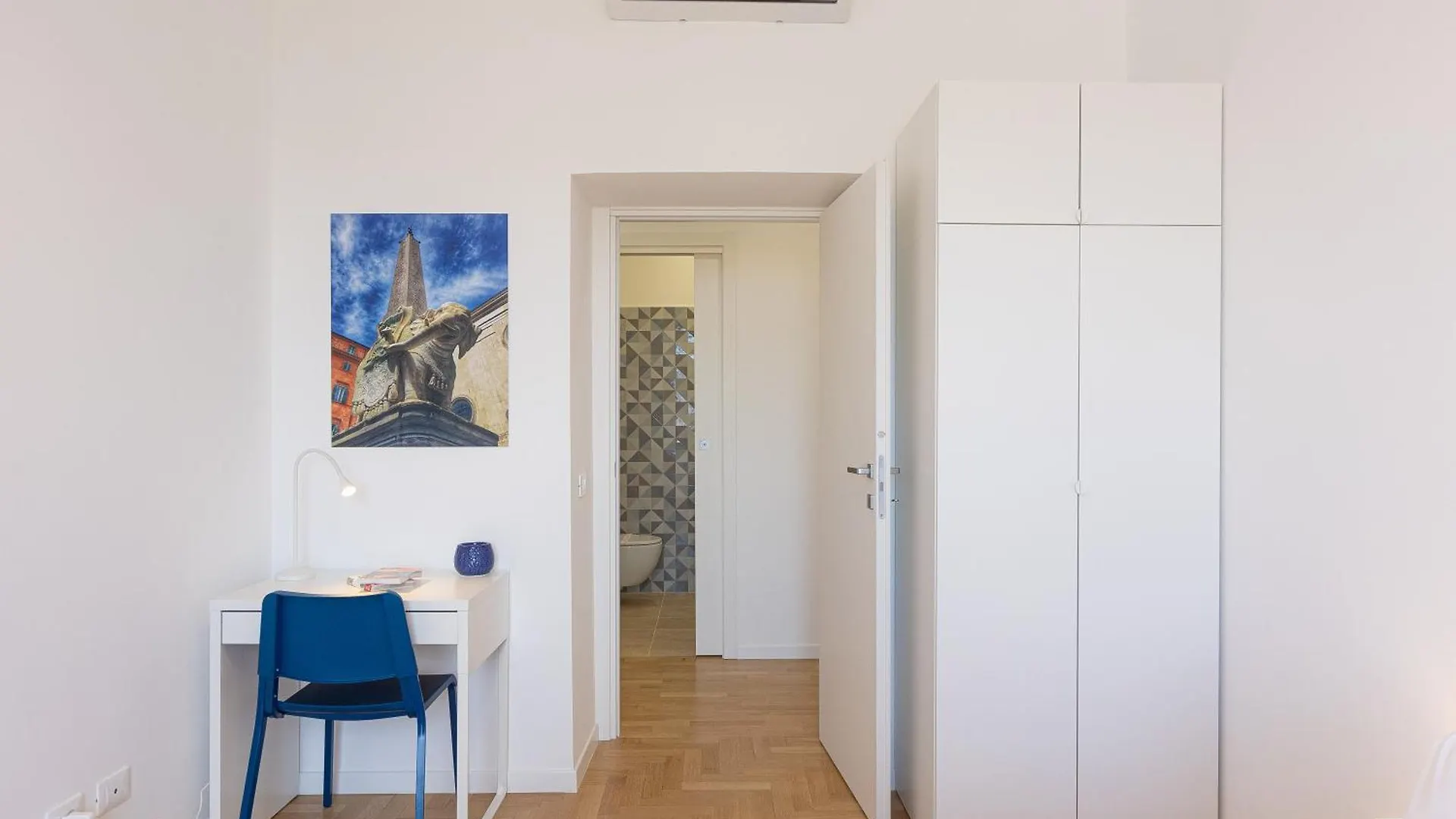 Colosseo Modern By Rental In Rome Apartment