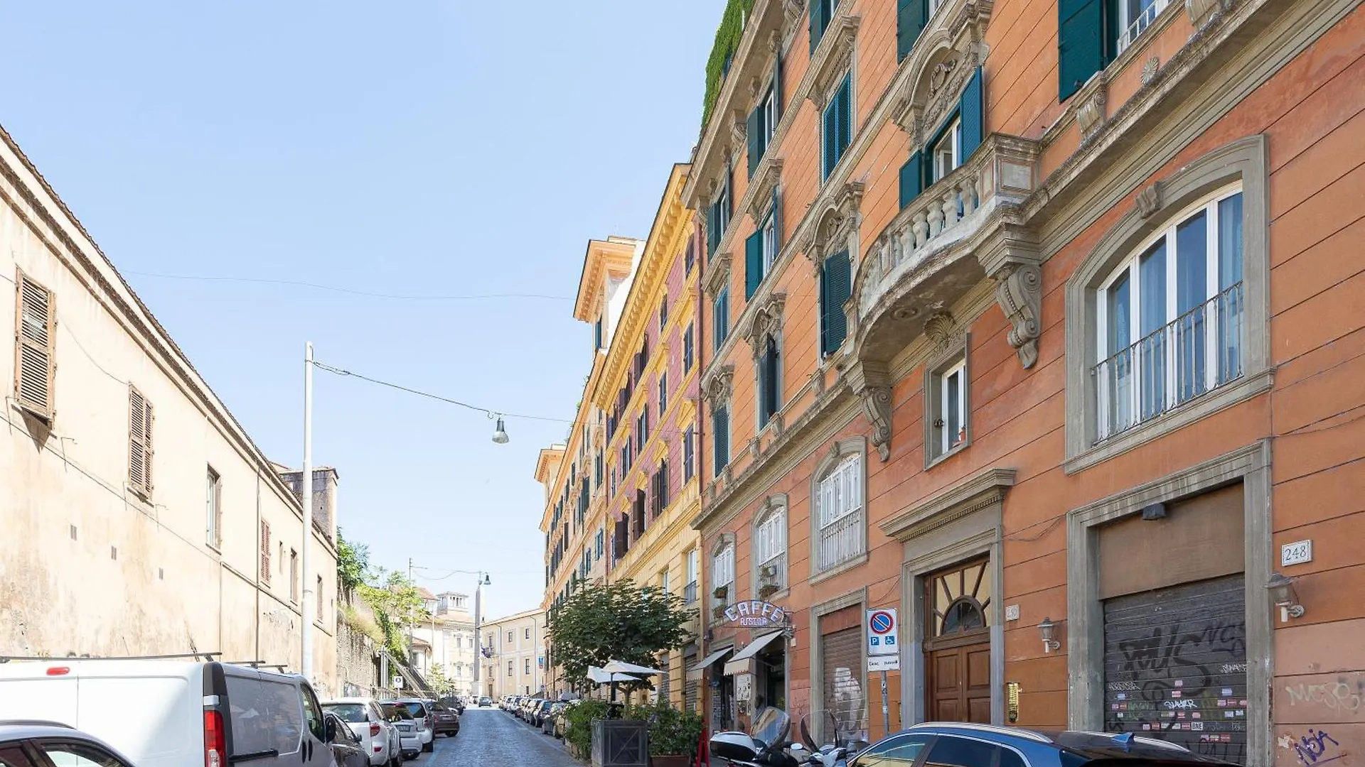 Colosseo Modern By Rental In Rome Apartment
